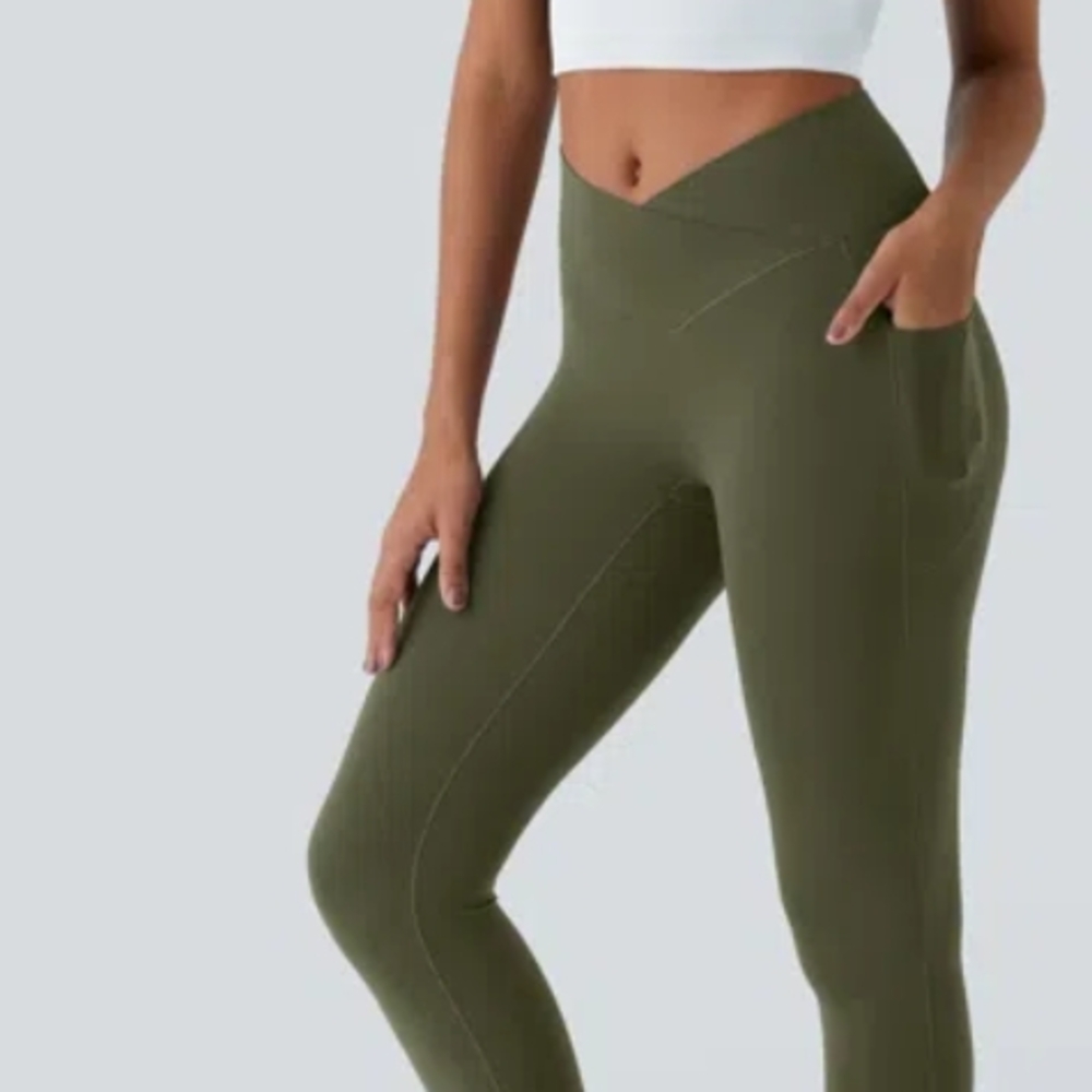 Hallara Crossover Pocket Leggings, Size M, Bra